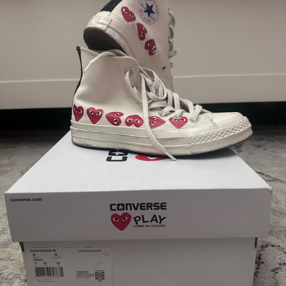 Comme des Garcons Play White Sneakers with Red Hearts
